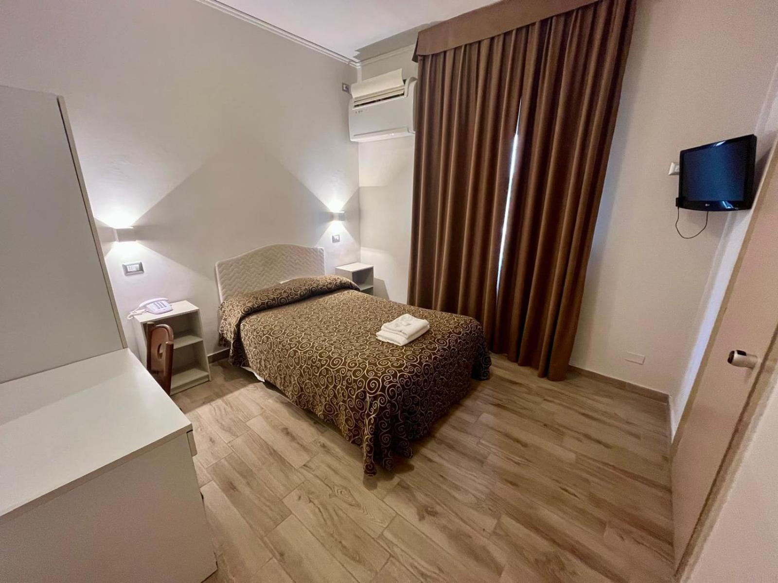 Pisani Hotel San Nicola La Strada Εξωτερικό φωτογραφία