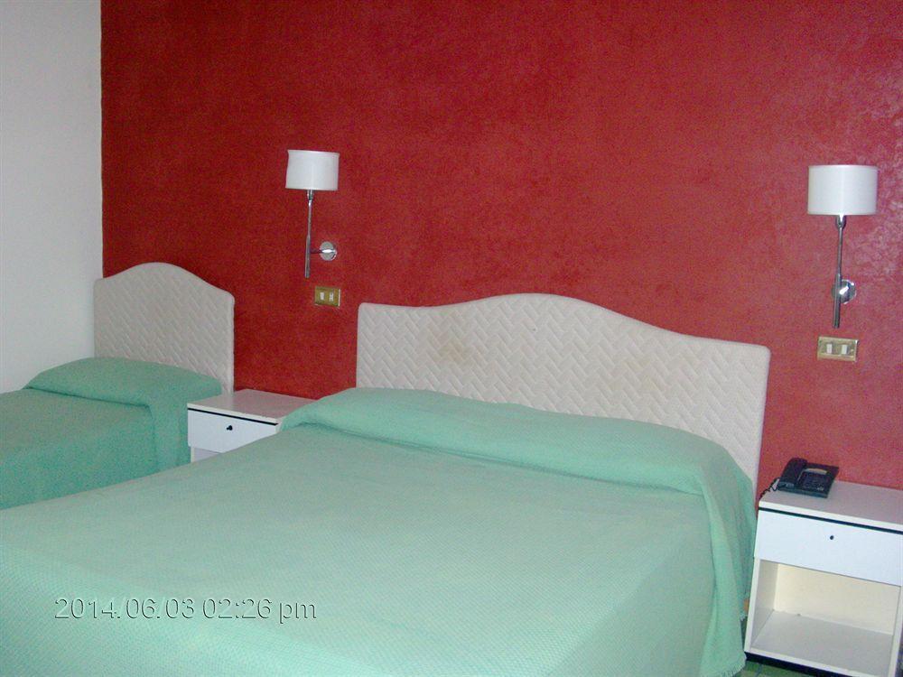 Pisani Hotel San Nicola La Strada Εξωτερικό φωτογραφία