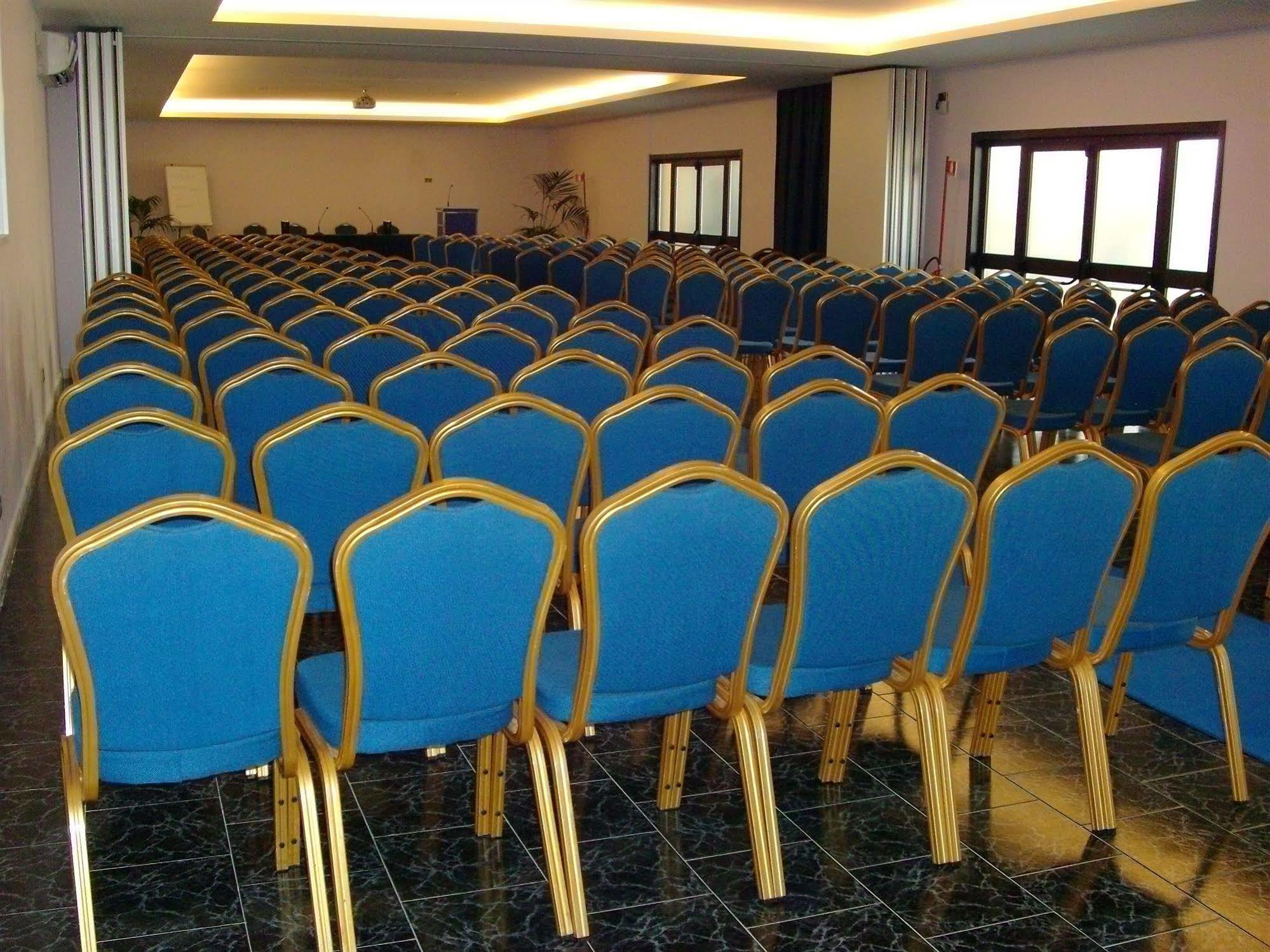 Pisani Hotel San Nicola La Strada Εξωτερικό φωτογραφία